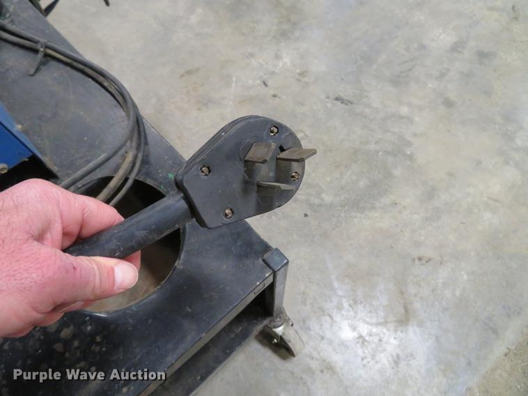 image for item EV9542 Miller Spoolmate 200 welder