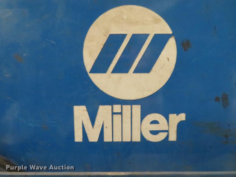 image for item EV9542 Miller Spoolmate 200 welder