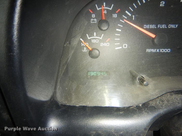 image for item EW9531 2002 Dodge Ram 3500 Laramie SLT flatbed pickup truck