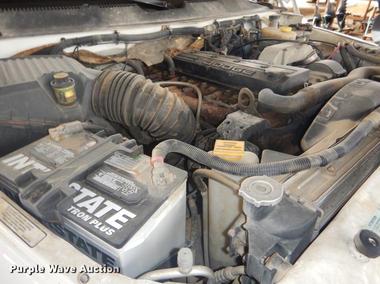 image for item EW9531 2002 Dodge Ram 3500 Laramie SLT flatbed pickup truck