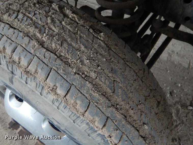 image for item EW9531 2002 Dodge Ram 3500 Laramie SLT flatbed pickup truck