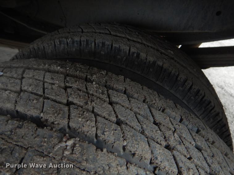 image for item EW9531 2002 Dodge Ram 3500 Laramie SLT flatbed pickup truck