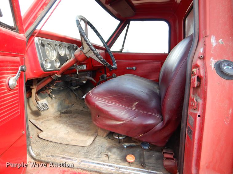 image for item EW9589 1969 Chevrolet C60 grain truck