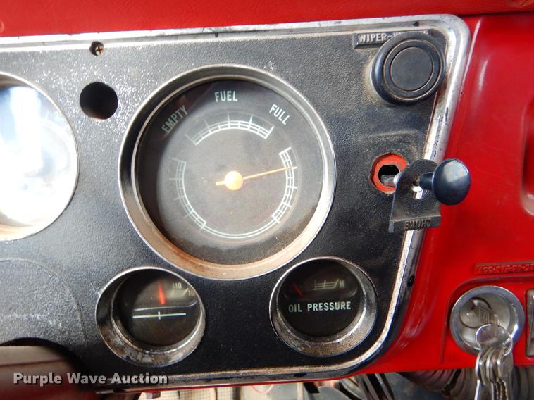 image for item EW9589 1969 Chevrolet C60 grain truck