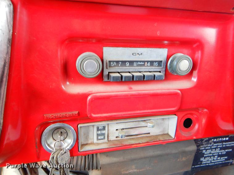 image for item EW9589 1969 Chevrolet C60 grain truck