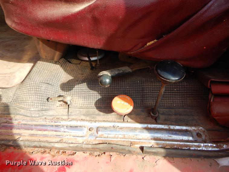 image for item EW9589 1969 Chevrolet C60 grain truck