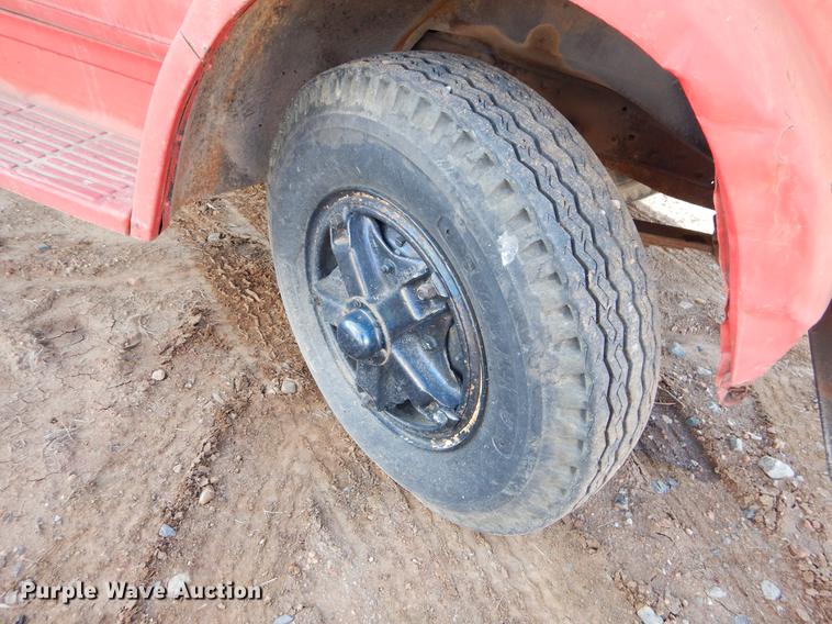 image for item EW9589 1969 Chevrolet C60 grain truck