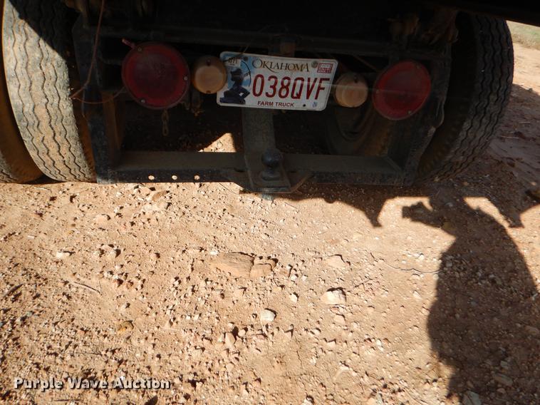 image for item EW9589 1969 Chevrolet C60 grain truck