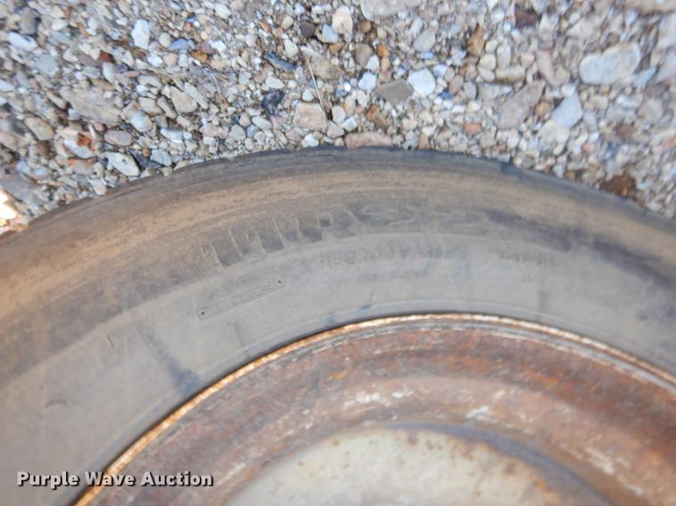 image for item EW9675 1995 International 4900 truck chassis