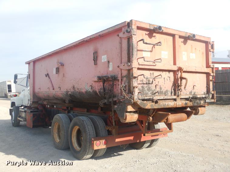 image for item EW9730 1981 Mack RS686LST roll-off container truck