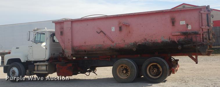 image for item EW9730 1981 Mack RS686LST roll-off container truck