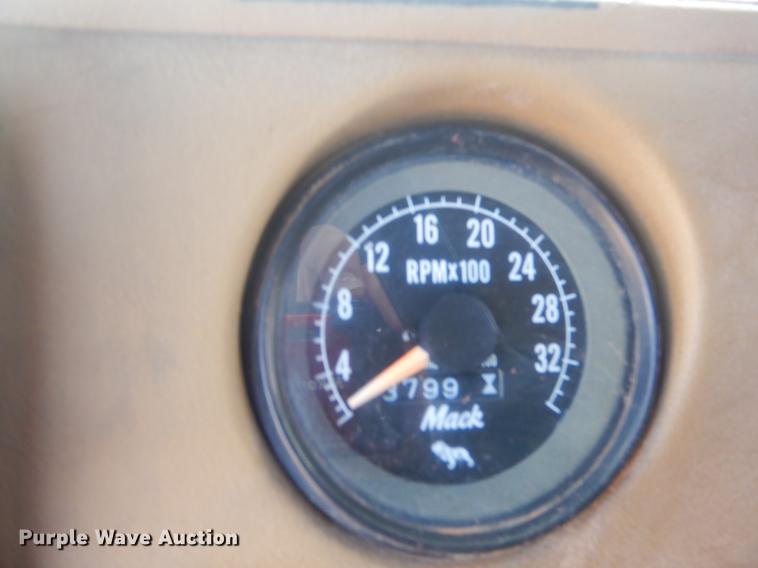 image for item EW9730 1981 Mack RS686LST roll-off container truck