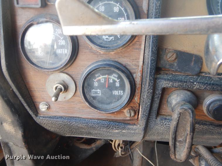 image for item EW9730 1981 Mack RS686LST roll-off container truck