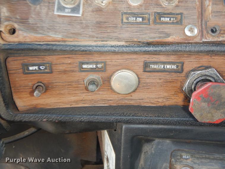 image for item EW9730 1981 Mack RS686LST roll-off container truck