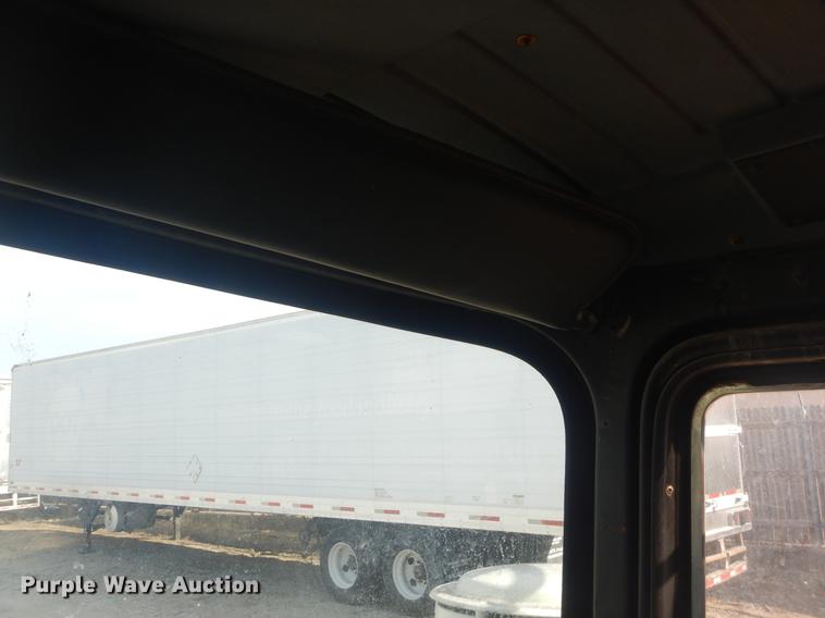 image for item EW9730 1981 Mack RS686LST roll-off container truck