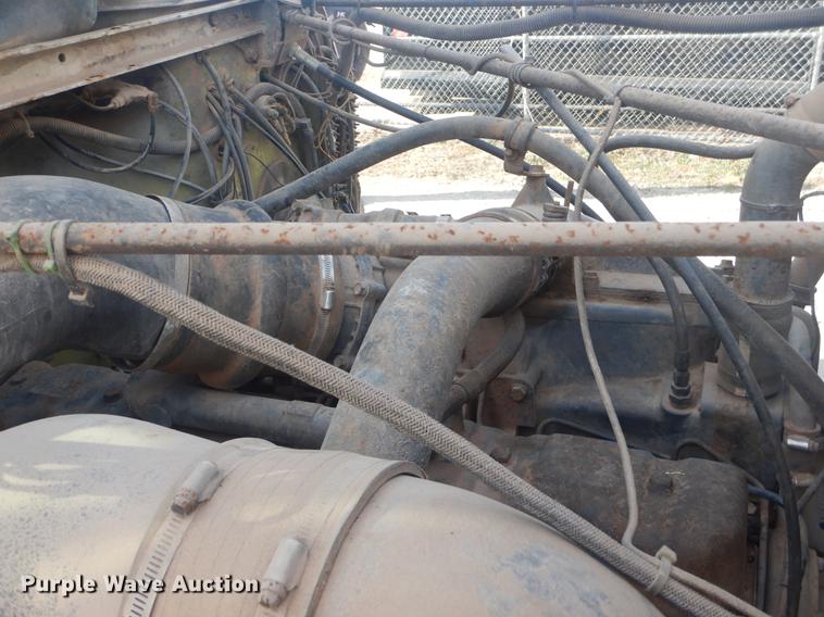 image for item EW9730 1981 Mack RS686LST roll-off container truck