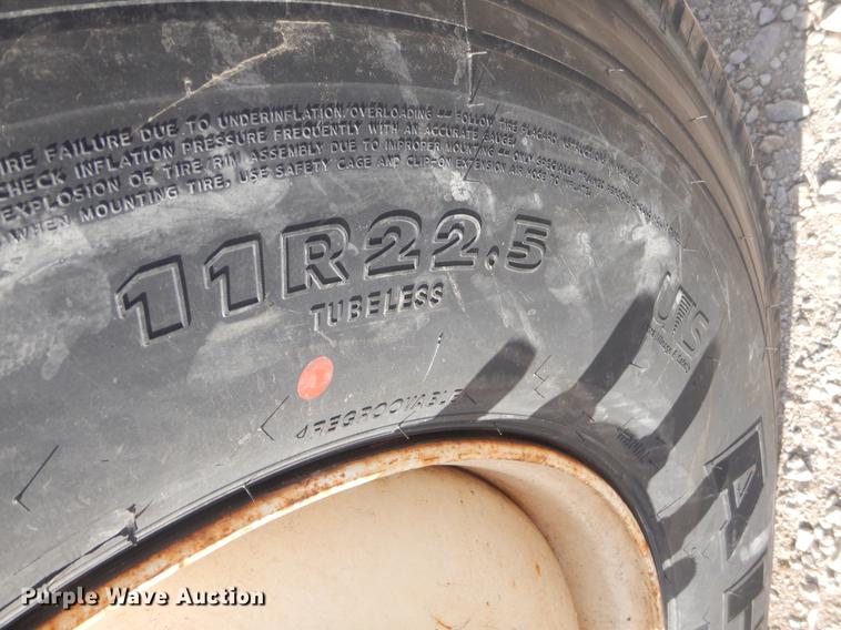 image for item EW9730 1981 Mack RS686LST roll-off container truck