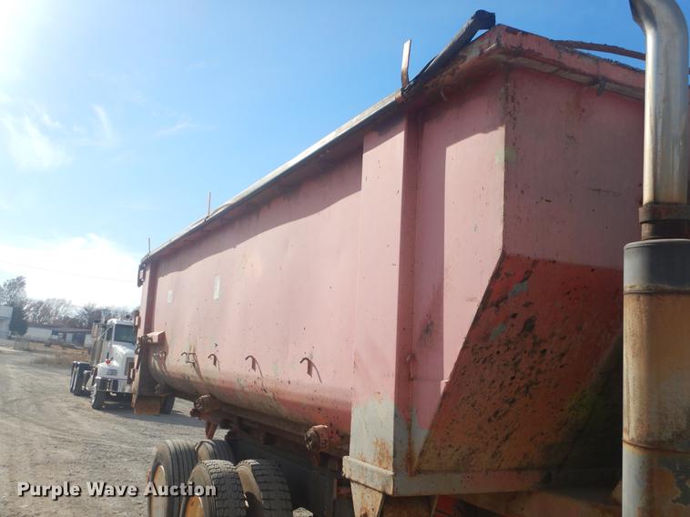 image for item EW9730 1981 Mack RS686LST roll-off container truck