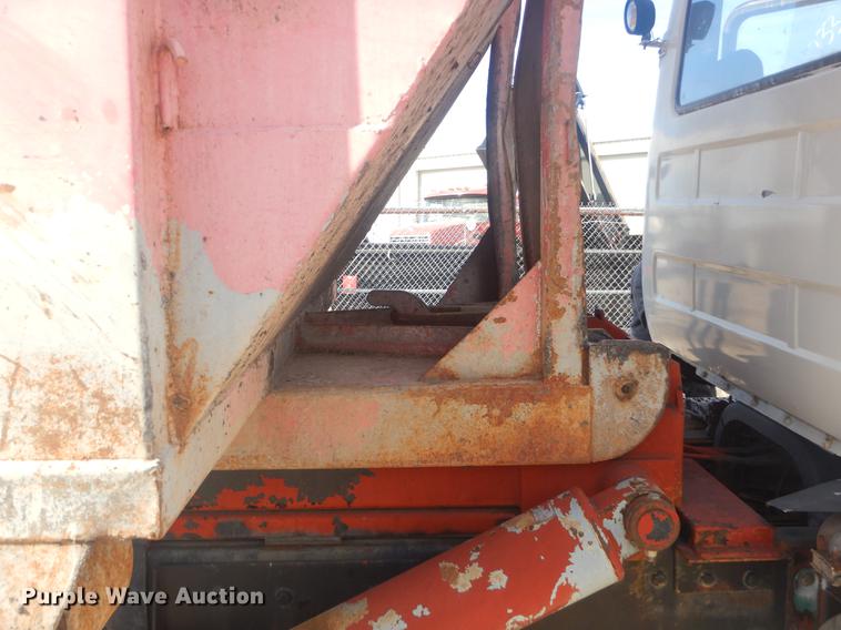 image for item EW9730 1981 Mack RS686LST roll-off container truck