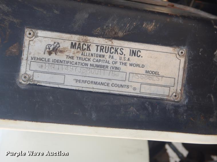 image for item EW9730 1981 Mack RS686LST roll-off container truck