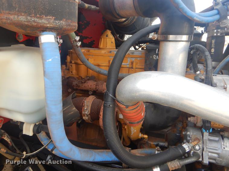 image for item EW9731 1999 Peterbilt 330 roll-off container truck