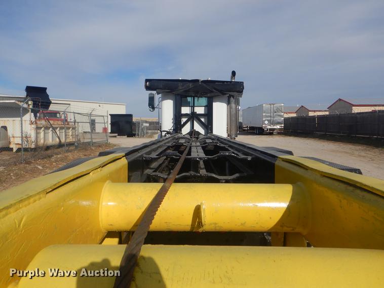 image for item EW9731 1999 Peterbilt 330 roll-off container truck