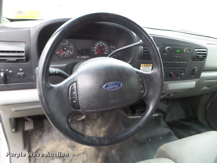 image for item EW9804 2006 Ford F450 Super Duty Crew Cab flatbed truck