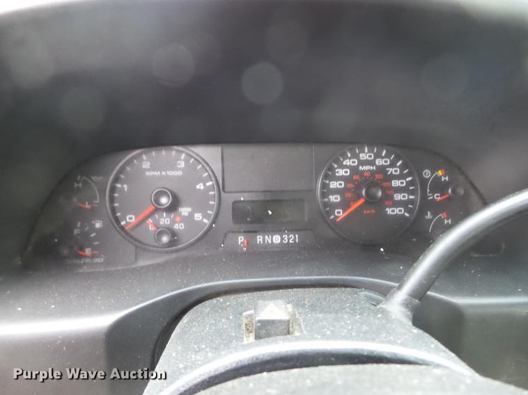 image for item EW9804 2006 Ford F450 Super Duty Crew Cab flatbed truck