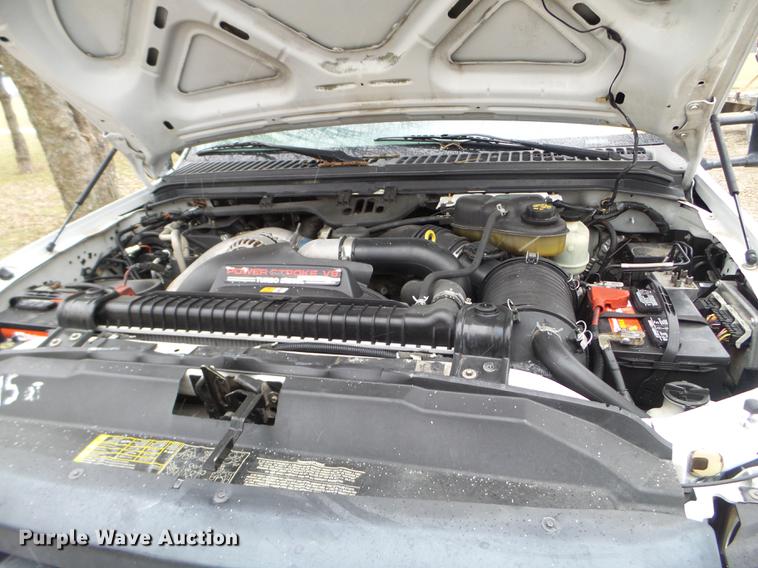 image for item EW9804 2006 Ford F450 Super Duty Crew Cab flatbed truck