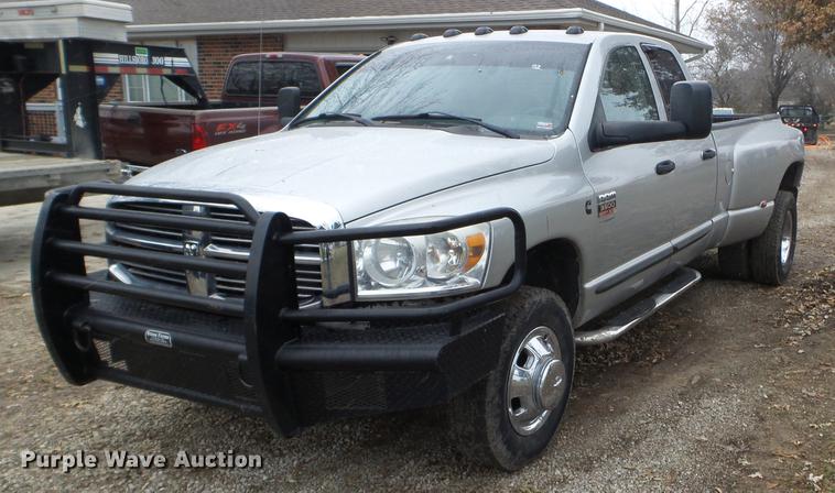 image for item EW9805 2007 Dodge Ram 3500HD Big Horn Quad Cab pickup truck
