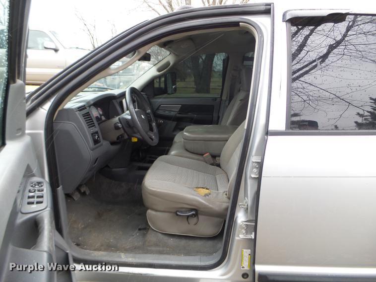 image for item EW9805 2007 Dodge Ram 3500HD Big Horn Quad Cab pickup truck