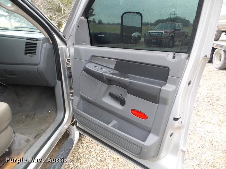 image for item EW9805 2007 Dodge Ram 3500HD Big Horn Quad Cab pickup truck