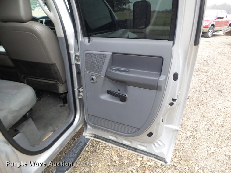 image for item EW9805 2007 Dodge Ram 3500HD Big Horn Quad Cab pickup truck