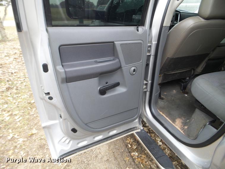 image for item EW9805 2007 Dodge Ram 3500HD Big Horn Quad Cab pickup truck