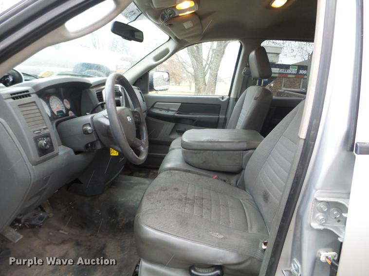 image for item EW9806 2009 Dodge Ram 4500HD Quad Cab truck cab and chassis