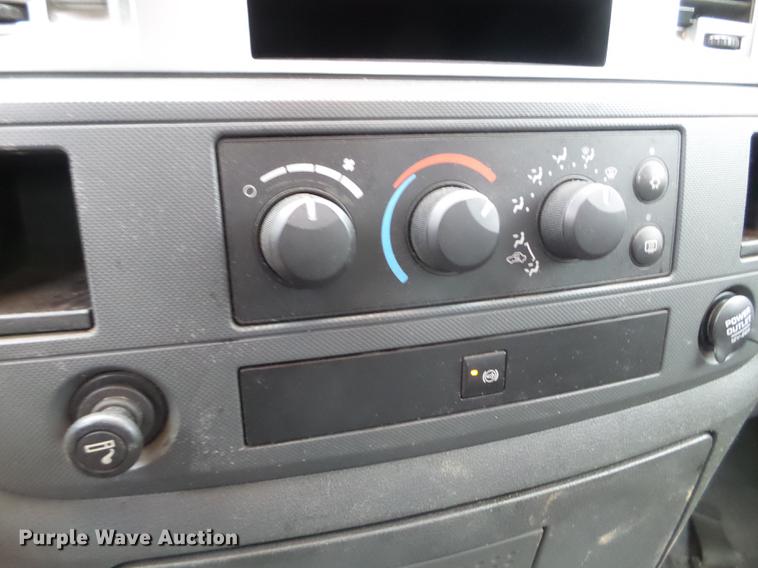 image for item EW9806 2009 Dodge Ram 4500HD Quad Cab truck cab and chassis