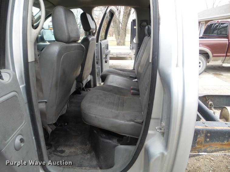 image for item EW9806 2009 Dodge Ram 4500HD Quad Cab truck cab and chassis