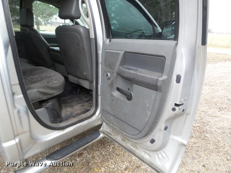 image for item EW9806 2009 Dodge Ram 4500HD Quad Cab truck cab and chassis