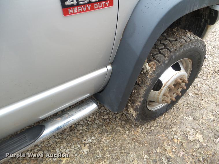 image for item EW9806 2009 Dodge Ram 4500HD Quad Cab truck cab and chassis