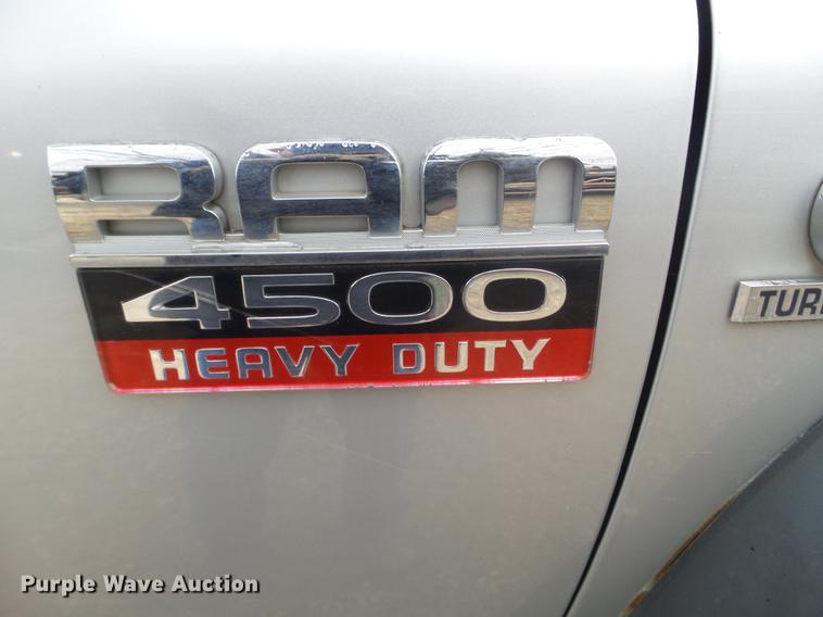 image for item EW9806 2009 Dodge Ram 4500HD Quad Cab truck cab and chassis