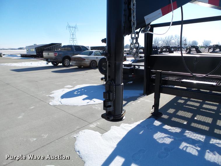 image for item EW9823 2017 Hull Stateline tilt deck equipment trailer