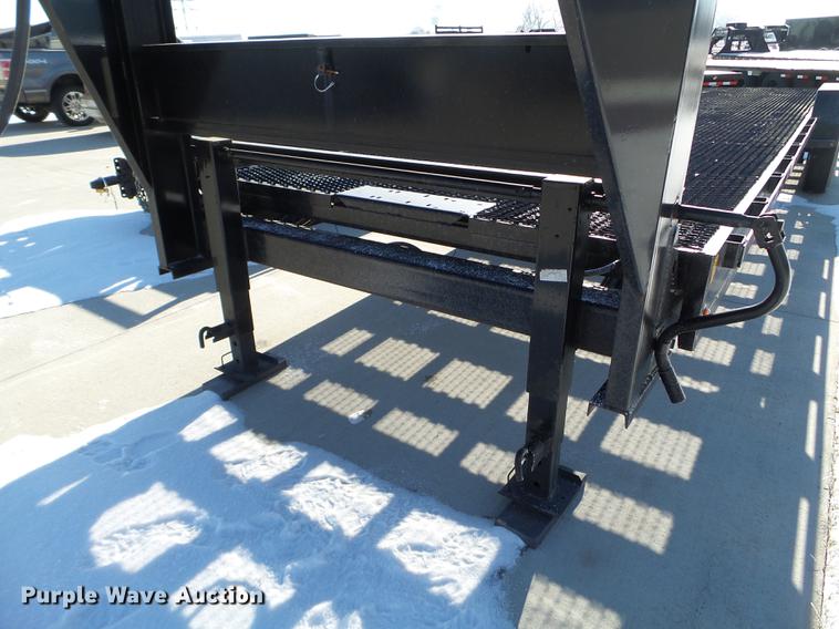 image for item EW9823 2017 Hull Stateline tilt deck equipment trailer