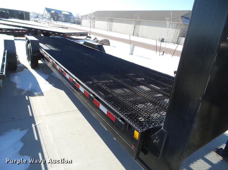 image for item EW9823 2017 Hull Stateline tilt deck equipment trailer