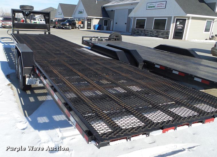 image for item EW9823 2017 Hull Stateline tilt deck equipment trailer