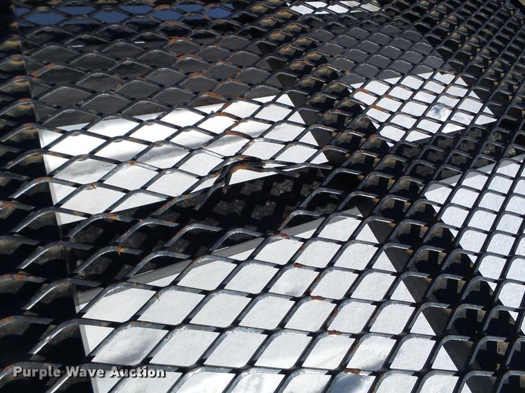 image for item EW9823 2017 Hull Stateline tilt deck equipment trailer