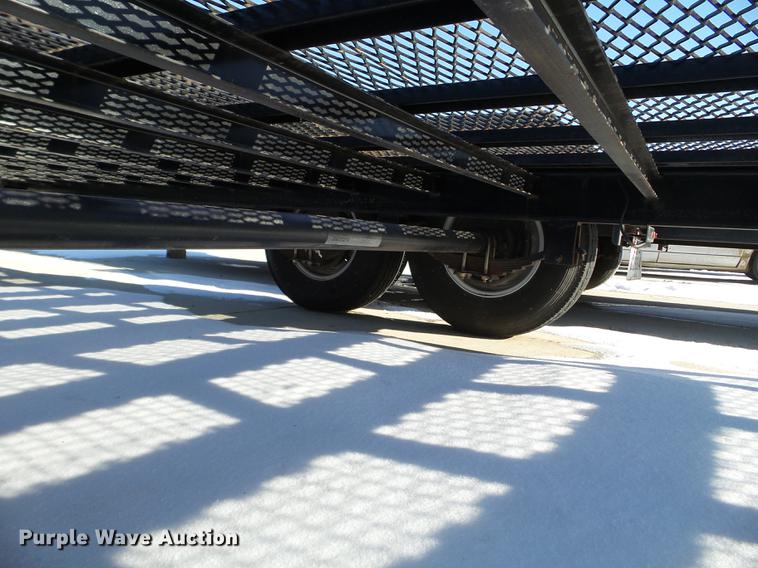 image for item EW9823 2017 Hull Stateline tilt deck equipment trailer