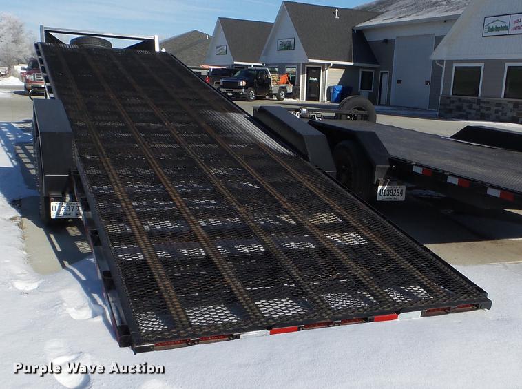 image for item EW9823 2017 Hull Stateline tilt deck equipment trailer
