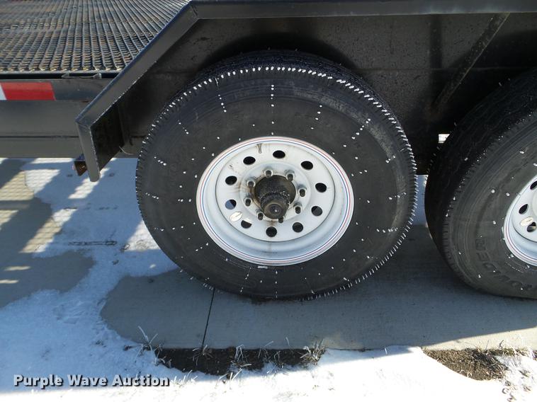 image for item EW9823 2017 Hull Stateline tilt deck equipment trailer