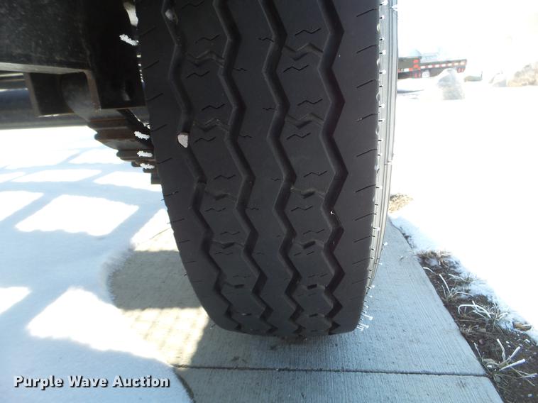 image for item EW9823 2017 Hull Stateline tilt deck equipment trailer