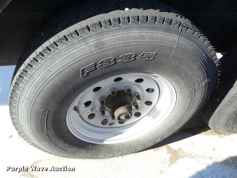 image for item EW9823 2017 Hull Stateline tilt deck equipment trailer